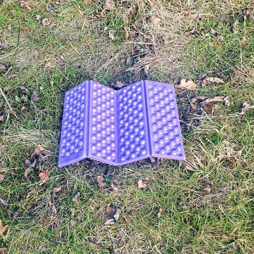 REAR GUARD folding sit-mat