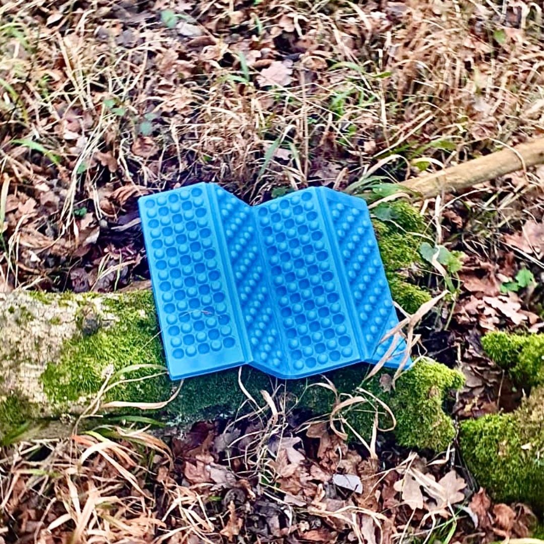 Folding foam sit online pad